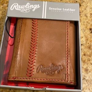Rawlings NWT men’s wallet. Tan with red stitching